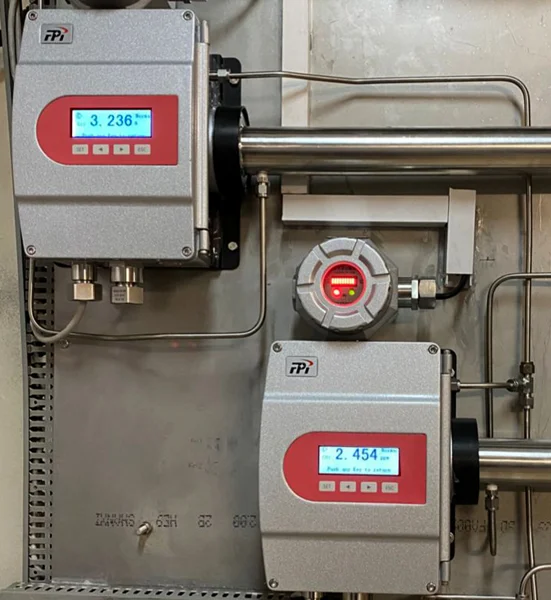 نصب آنالایزرهای لیزری گاز LGA 3500 در واحد احیاء مستقیم توسط کارشناسان شرکت خدمات مهندسی جنوب